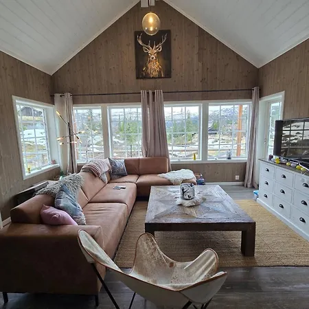 Cozy Retreat In Fl, Norway - Perfect For Families And Nature Lovers